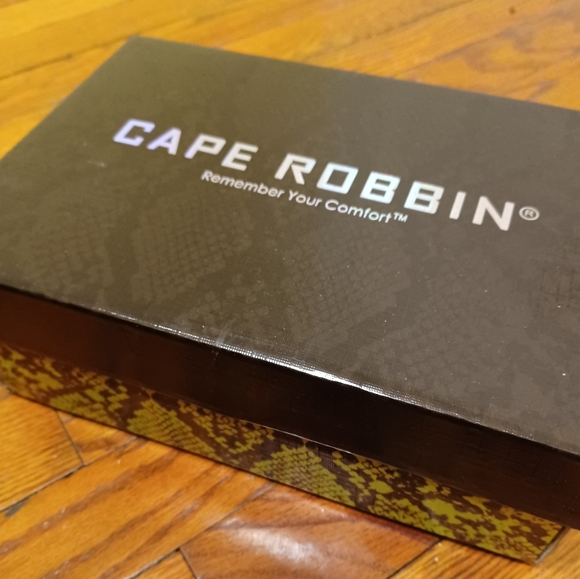 Cape Robbin Minnie Faux Patent Leather Strappy Stiletto Heels | 8 | Hot Pink 💖 - Picture 2 of 12